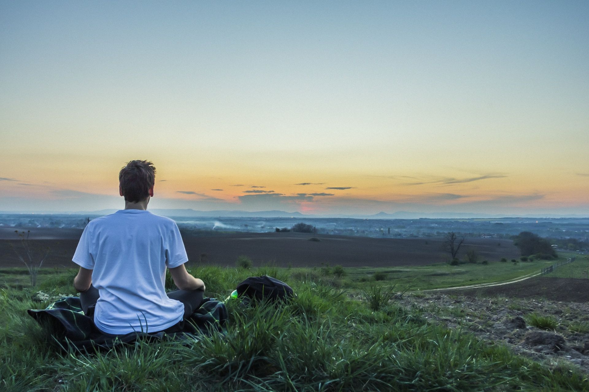 lliv-your-life-what-does-om-mean-and-why-do-you-chant-om-in-yoga-classes